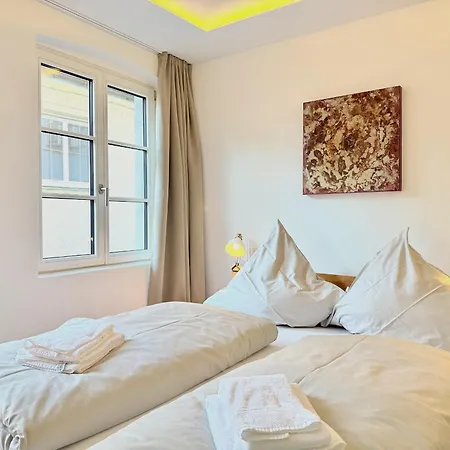 Metta - Hochwertig Sanierter Altbau Mit Terrasse Auf Der Insel Apartmán *