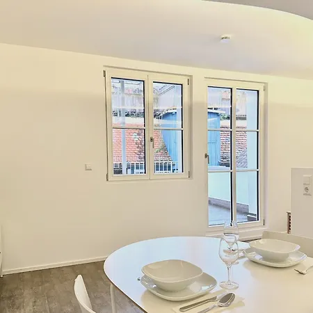 Metta - Hochwertig Sanierter Altbau Mit Terrasse Auf Der Insel * Lindau