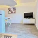 شقة Metta - Hochwertig Sanierter Altbau Mit Terrasse Auf Der Insel *