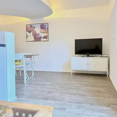 Apartamento Metta - Hochwertig Sanierter Altbau Mit Terrasse Auf Der Insel *