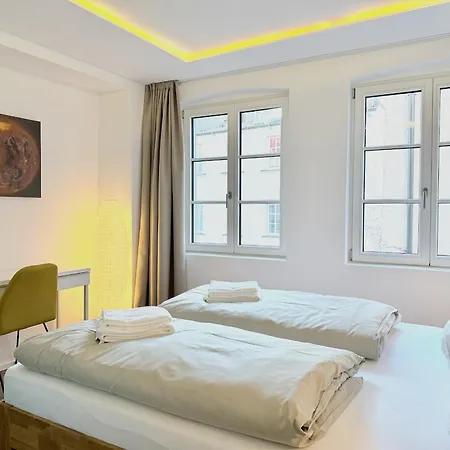 Metta - Hochwertig Sanierter Altbau Mit Terrasse Auf Der Insel