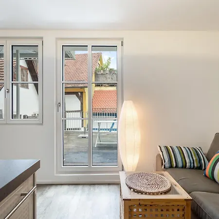 Metta - Hochwertig Sanierter Altbau Mit Terrasse Auf Der Insel Apartamento *