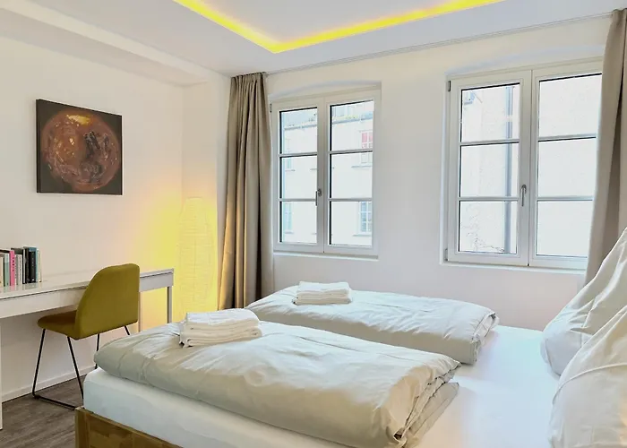 Metta - Hochwertig Sanierter Altbau Mit Terrasse Auf Der Insel